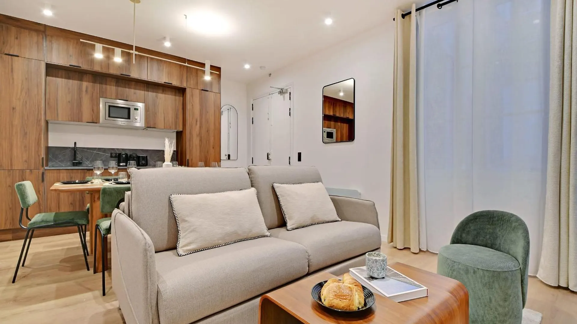 Spacious - 3bdr-6p *